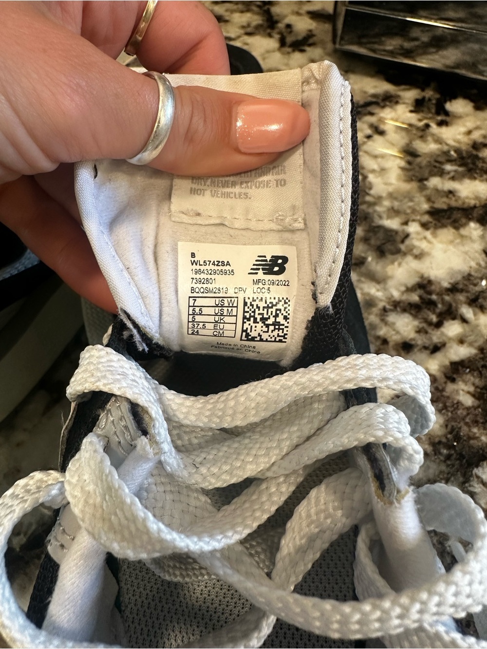 New Balance Black and White Platform Sneakers for Women - Picture 4 of 4
